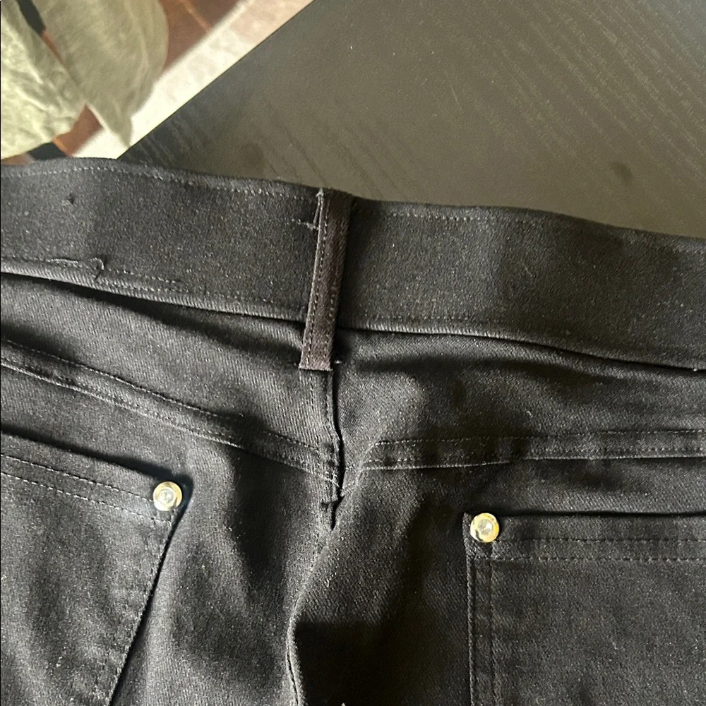 Thrill Black Women's Cargo Shorts w/ faux front pockets. - Picture 5 of 9